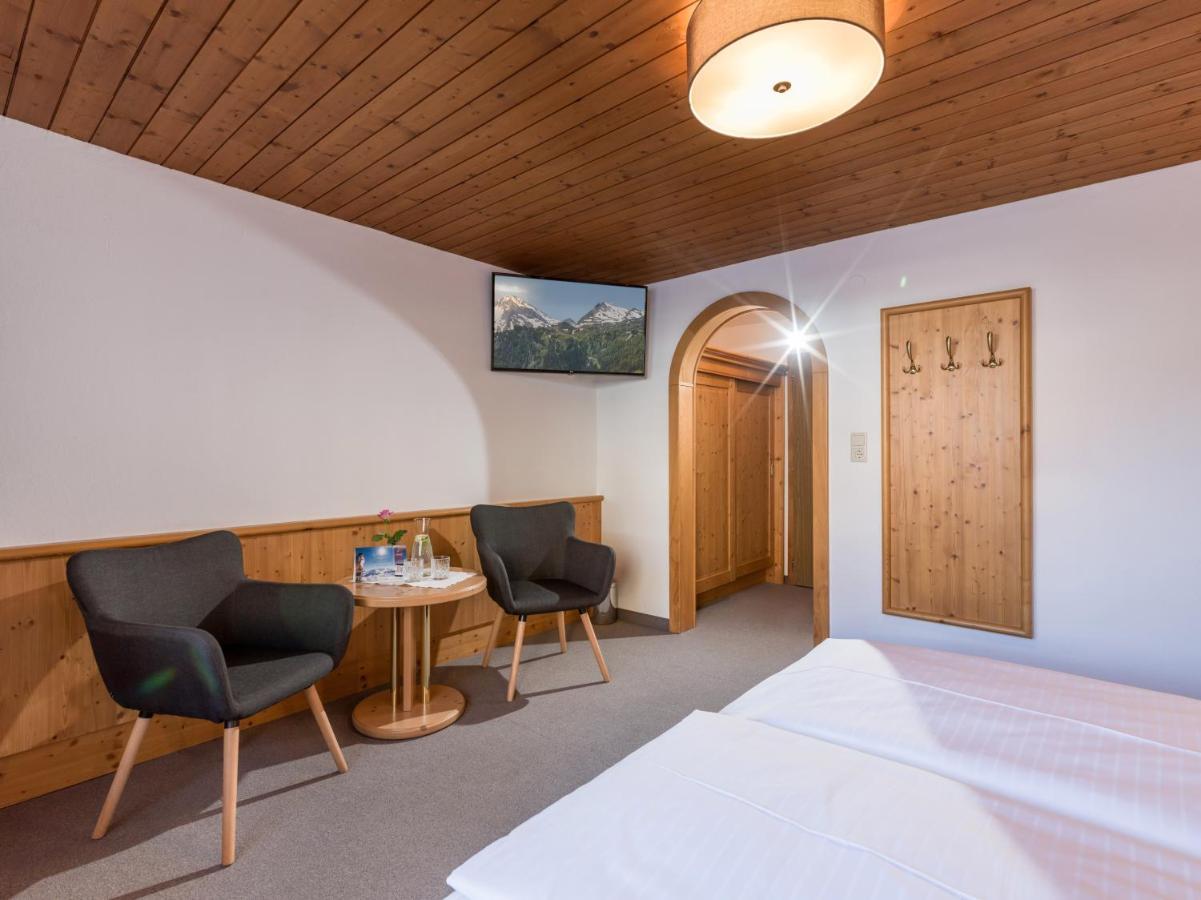 Hotel Koessler Тукс Екстериор снимка